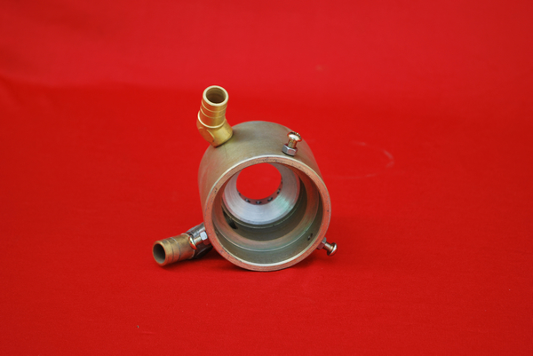 ���λ����